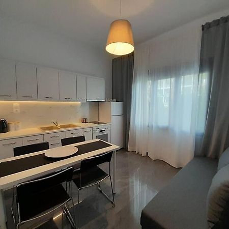 D4 Central Luxury Apartment Volos Exterior photo